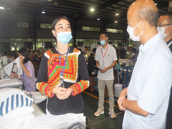 J9集团：：稳扎稳打助力脱贫攻坚